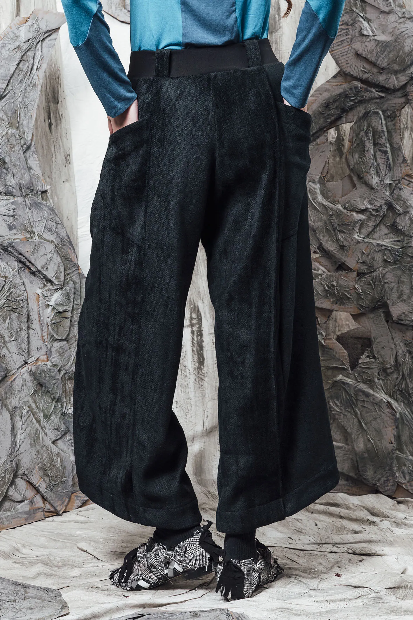 AW24 LYNDON BUTTON FLARE PANTS - OBSIDIAN CHENILLE