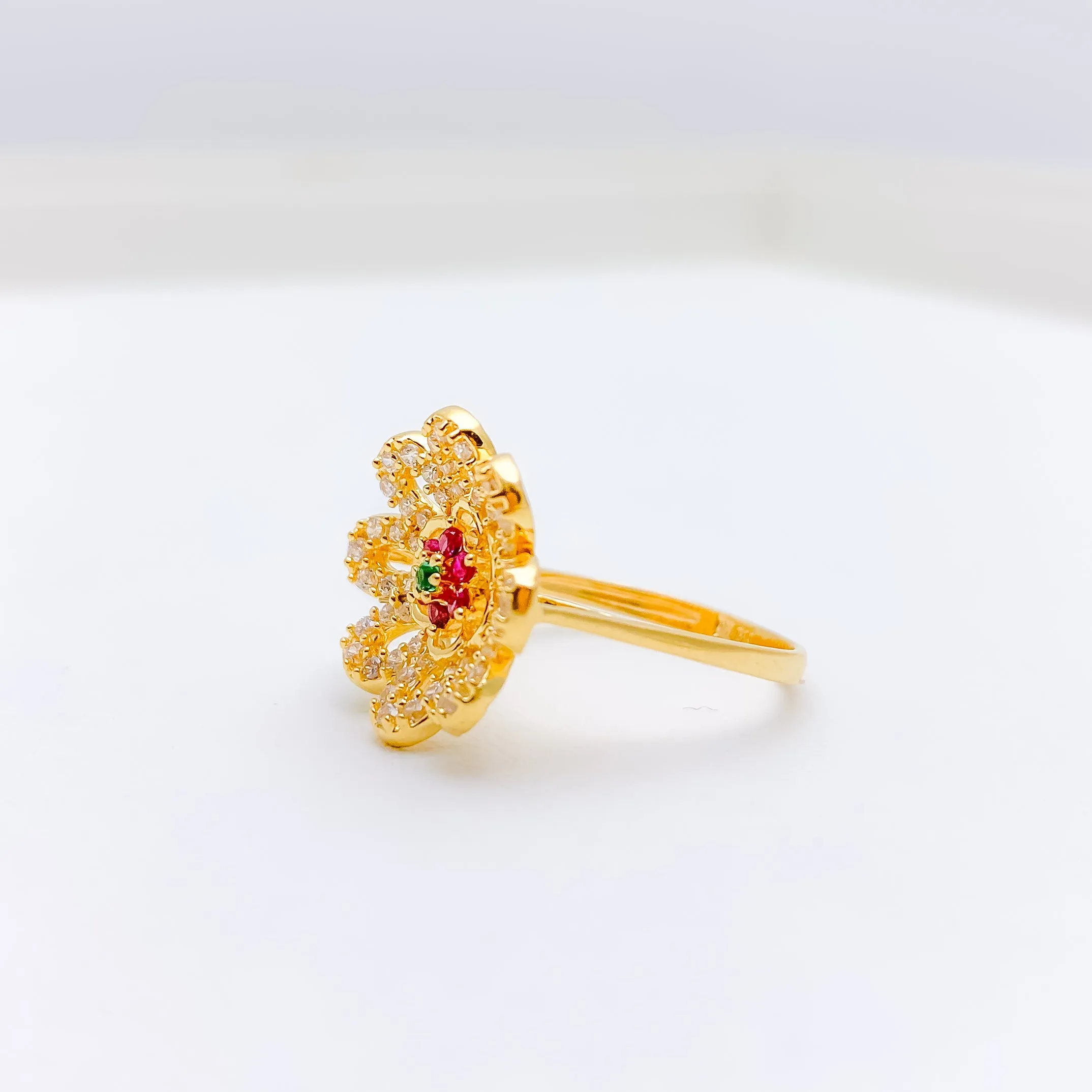 Beautiful Curved Flower Ring