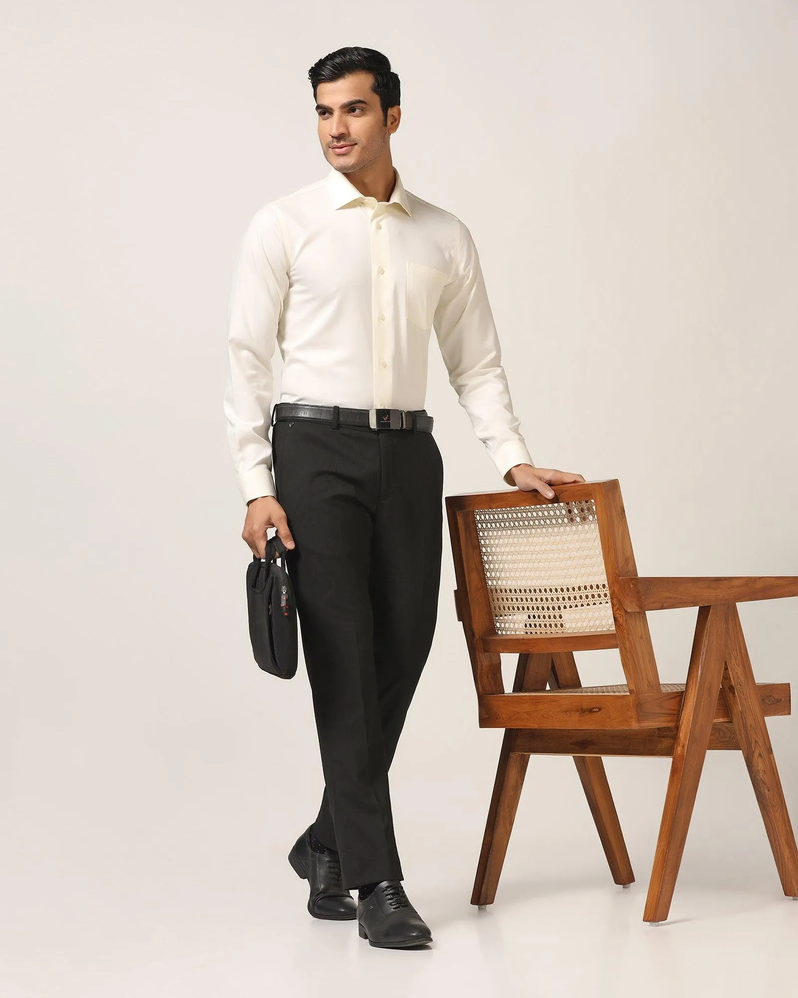 Non Iron Formal Cream Textured Shirt - DOFP31